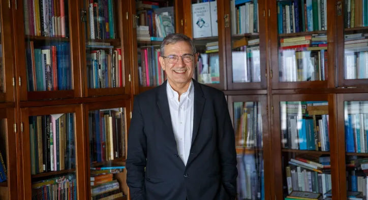 Orhan Pamuk: Türk Edebiyatının Uluslararası Yüzü!