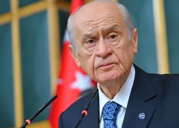 İktisatçıdan Lidere: Devlet Bahçeli'nin Türk Siyasetine Damga Vuran Kariyeri
