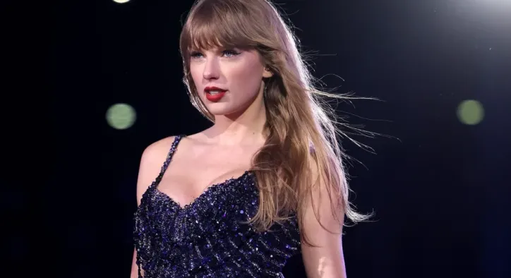 Taylor Swift Kasaba Kızından Küresel Yıldıza Uzanan Yolculuk