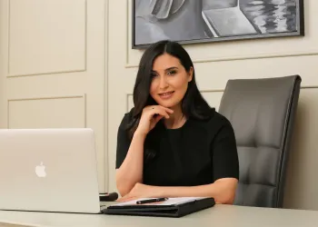 İstanbul'un En Başarılı Dermatoloji Kliniğini Kuran: Doç. Dr. Sevil Savaş Erdoğan