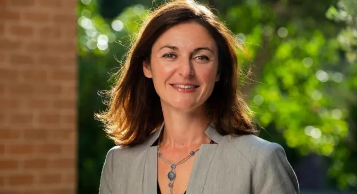 Feryal Özel: Kara Deliklerin Sırrını Çözen Astrofizikçi