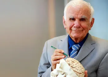 Gazi Yaşargil: Mikrocerrahinin Önünü Açan Türk Beyin Cerrahı