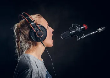 Sesiyle Yükselen Bir Marka: Şan Akademi’nin İlham Veren Başarı Hikayesi