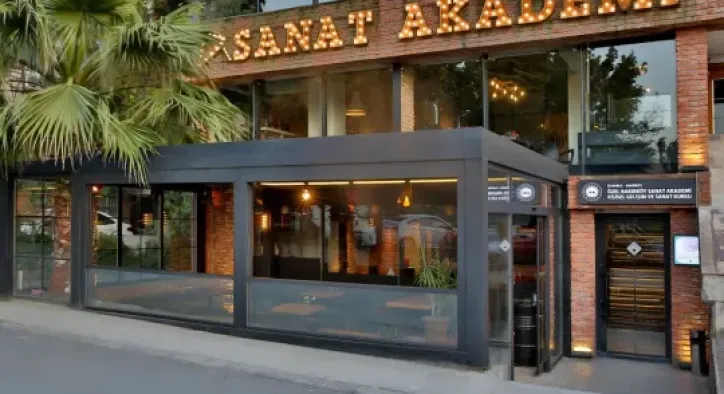 Sanat Akademi: Türkiye’de Sanat Eğitiminin İş Dünyasına Açılan Kapısı