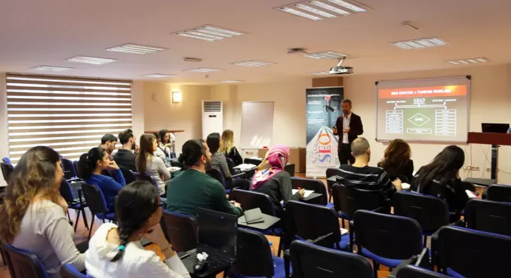 SEO Akademi: Dijital Dünyada Öğreten, Dönüştüren ve İlham Veren Marka